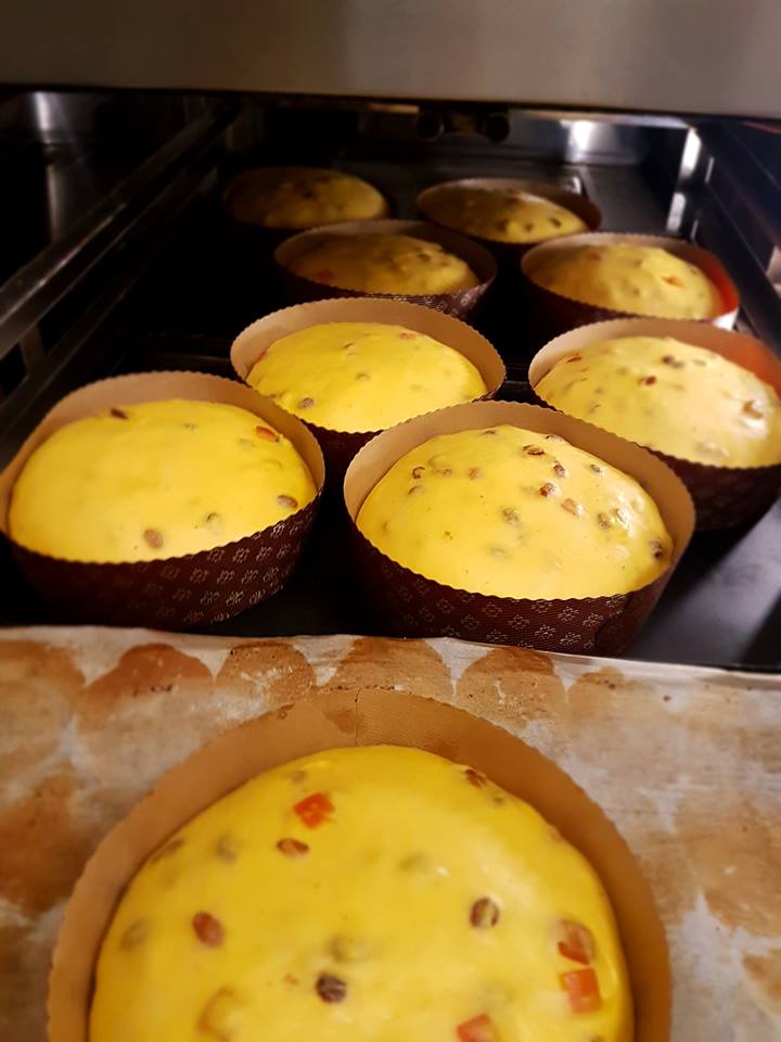 PArC_mi's tweet photo. La tua spesa BIO&amp;LOCALE - Ecco il panettone! - https://t.co/grPEz8W4Cu https://t.co/xyE7T2QrLP