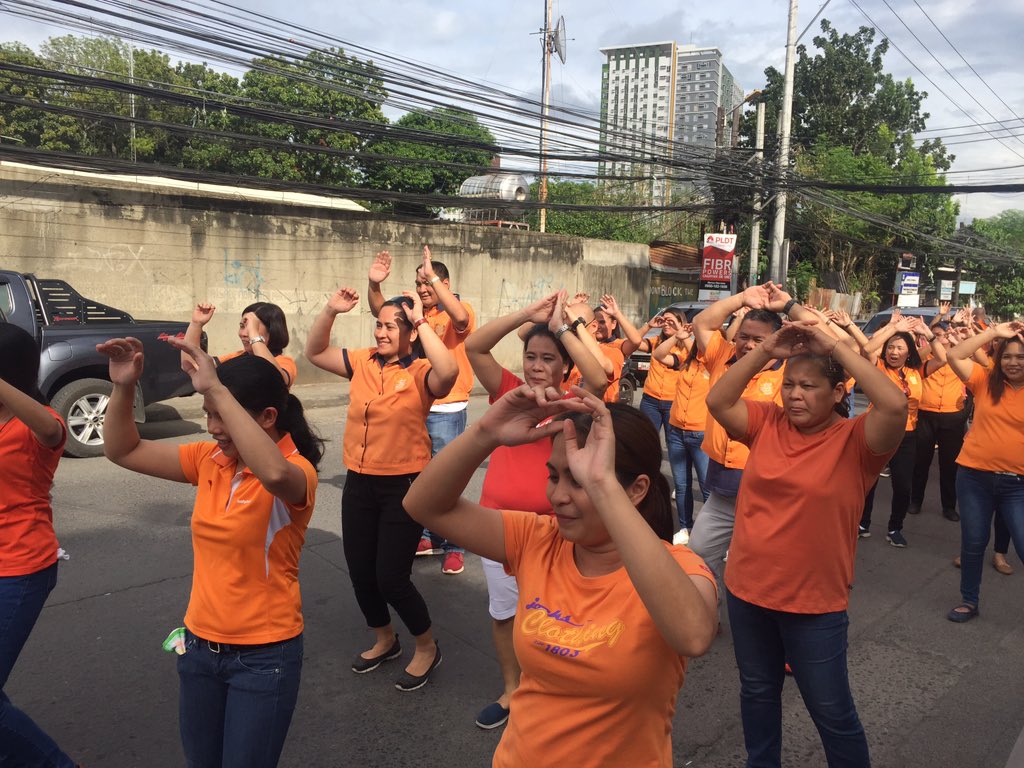 COMELEC_MisOr's tweet photo. COMELEC Mis.Or joins the 2018 18-Day Campaign to end Violence against Women(VAW). The group danced along the streetroad fronting OPES to raise awareness to the passerbys. (more photos uploading) #endVAWC #GenderEquality @commrguanzon @dirfrancesarabe @ComelecRX @COMELEC https://t.co/YemVvWwoj1