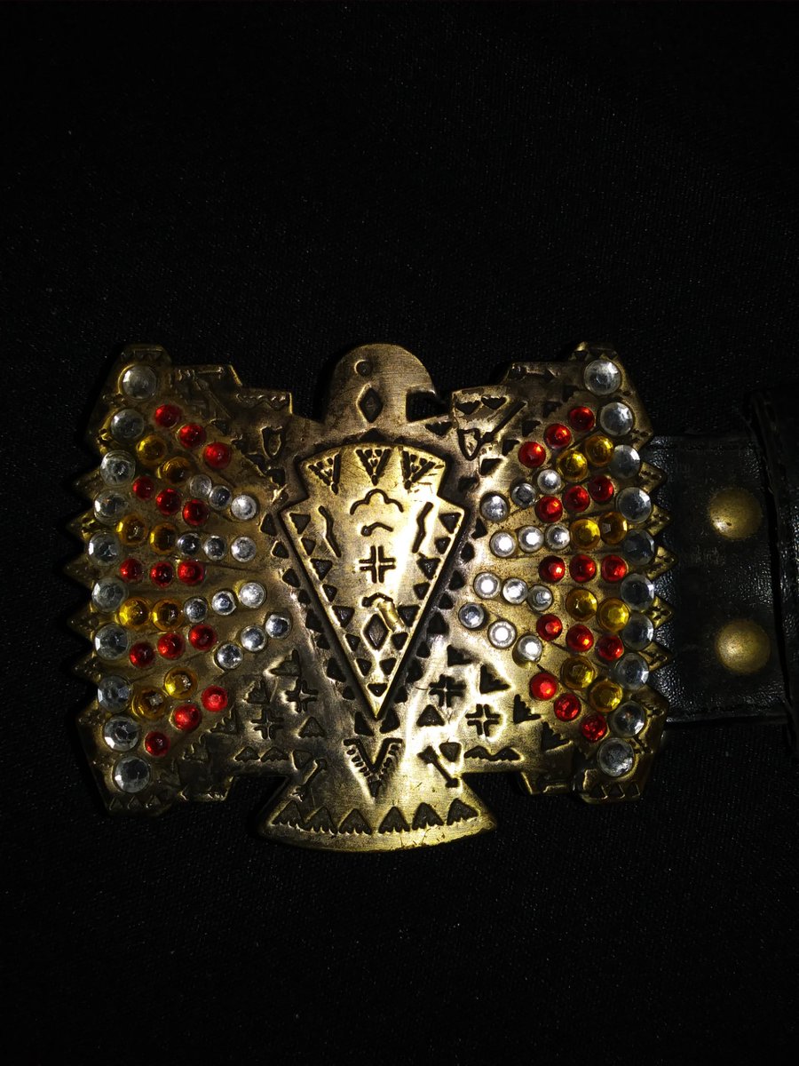 phoenixthunder7's tweet image. This found me after i found myself.. Blessed Heyoka I AM🙏👆⚡🌠

#oneness
#phoenixthunder
#teamphoenix
#phoenixvision