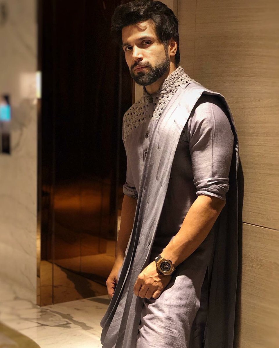 rithwik_RD's tweet photo. Aaj thoda desi!✨ https://t.co/fcDu73mv6S