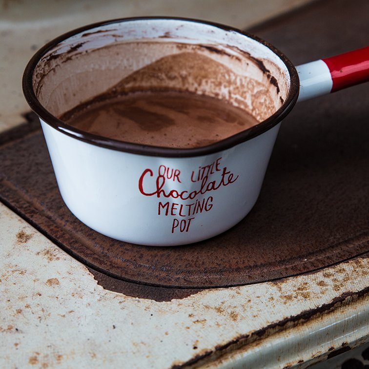 BARU_CHOC's tweet photo. Our pop-up shop is open for business! 😃 
Pop by today between 10AM and 6PM for a free hot chocolate &amp; marshmallow tasting ☕️👌 #barúpopupshop2018 #barú #baru_choc #swirlyinspiration https://t.co/7Jst6mTdw8