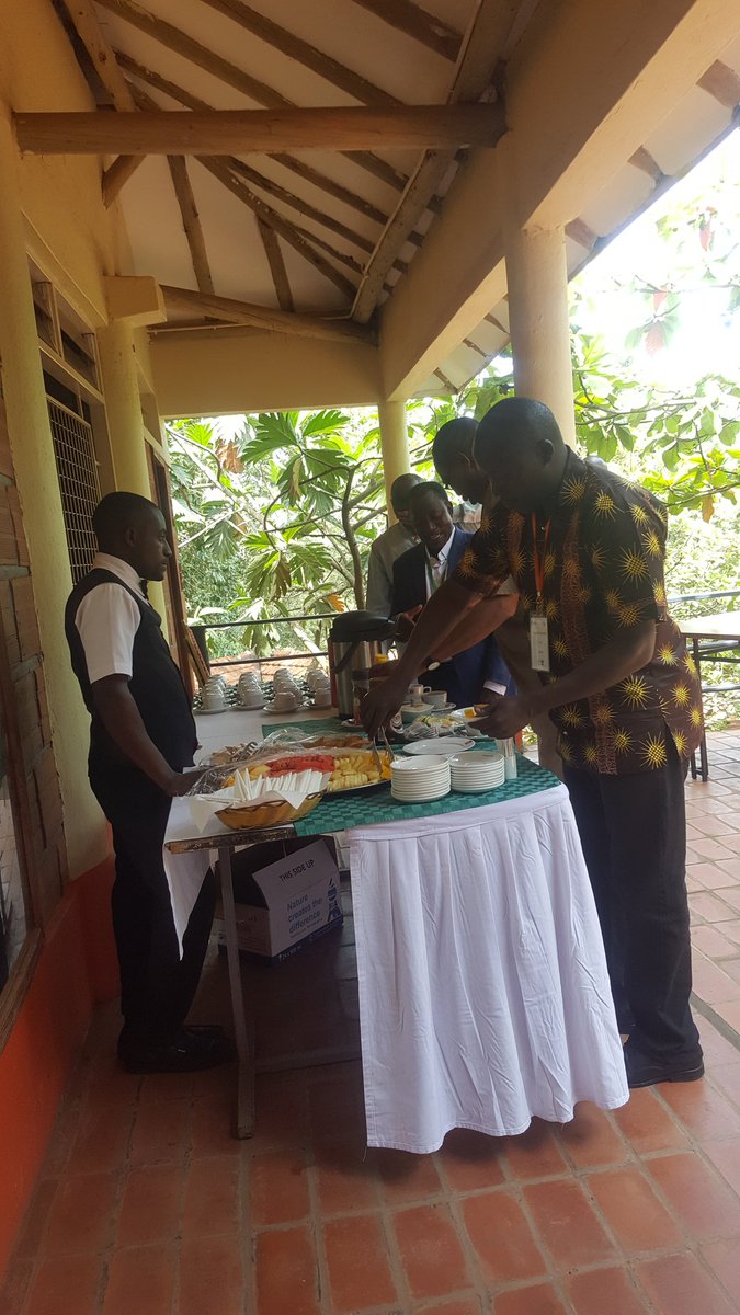 MakCAES's tweet image. Tea break as presentations are next immediately after.  #GREATTLIIICourse