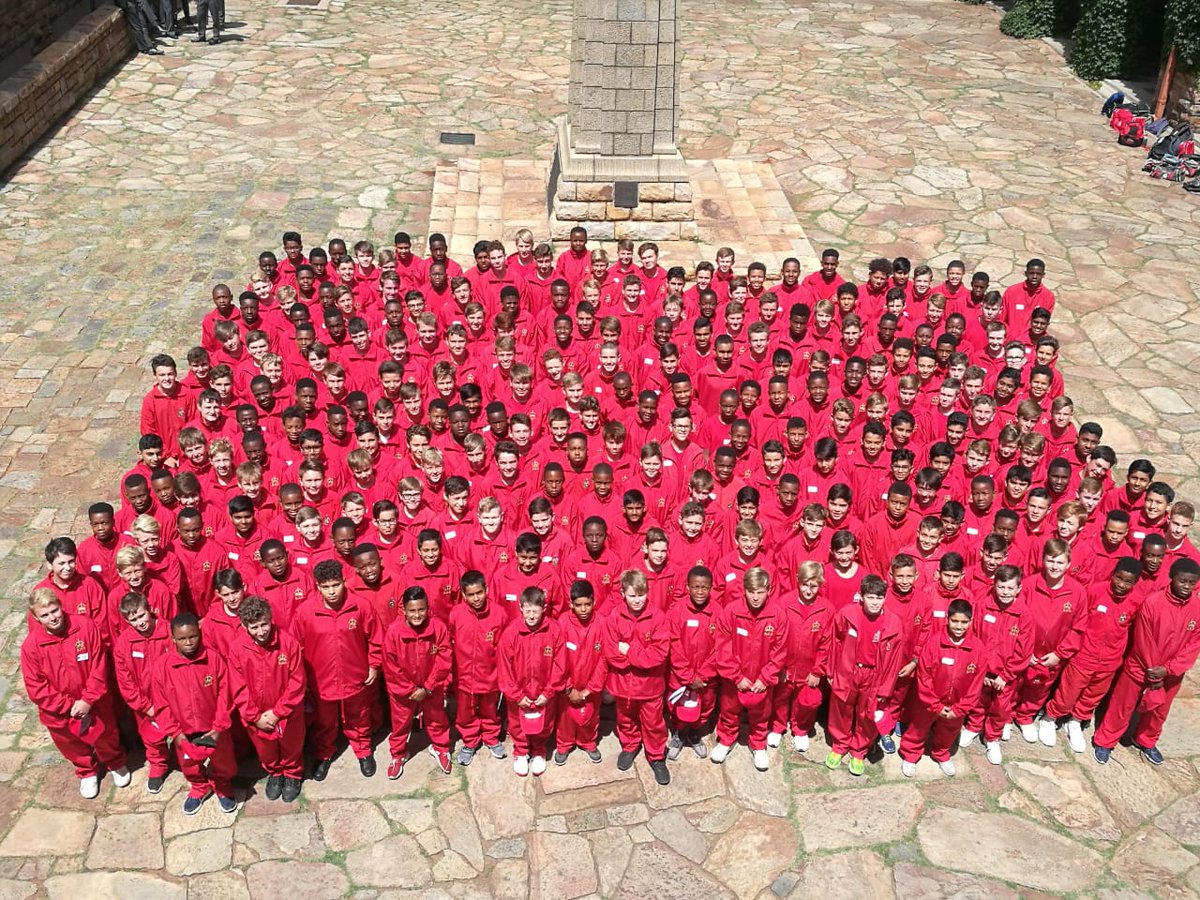 KingEdVIISchool's tweet photo. #RedWelcome to our @KingEdVIISchool #redarmy 2019 Grade 8's.
#redbrothers #redspirit #redpride 
#Classof2023 in the making! 
Tradition of Excellence since 1902
#Strenue
@peace1972SMS @deonjvisser @Kingjem5 https://t.co/BHRPsysw95