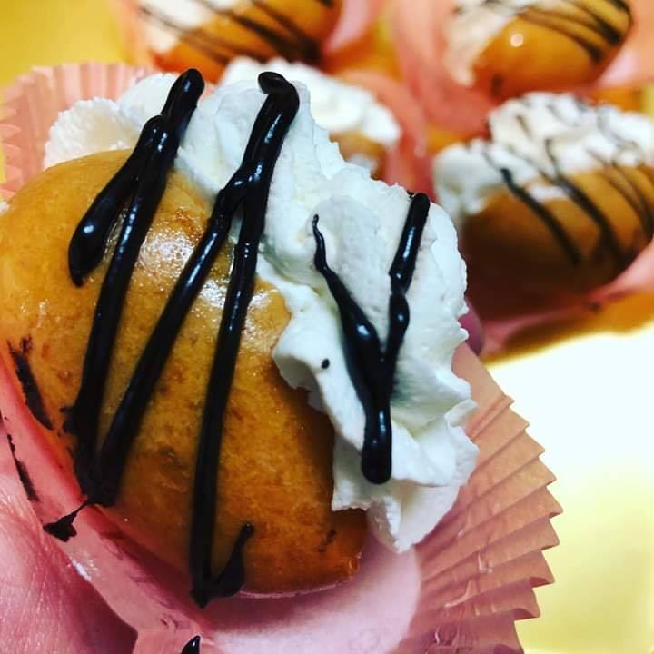 UnconvTour's tweet photo. Roma: Sabato 1 Dicembre si festeggia il Maritozzo Day 2018!👩🍳
https://t.co/0u6cdoeYoR
#Roma #Maritozzoday2018 #dolci #cibo #1Dicembre #U_Chef https://t.co/HfNyX3KObE