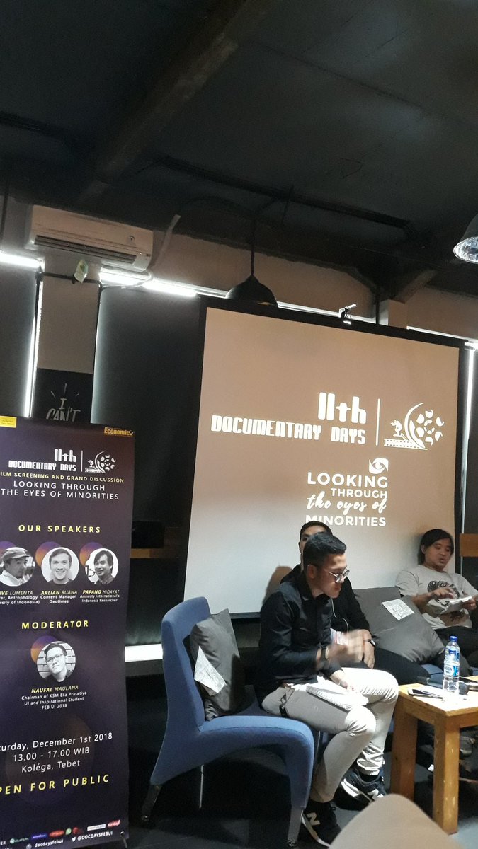 DOCDAYSFEBUI's tweet image. Grand discussion telah dimulai dengan tema &quot;Looking Through The Eyes of Minorities&quot; bersama Dave Lumenta, Papang Hidayat, dan Arlian Buana dengan moderator Naufal Maulana.
Saksikan live streaming di instagram @docdaysfebui atau @boeconomica.