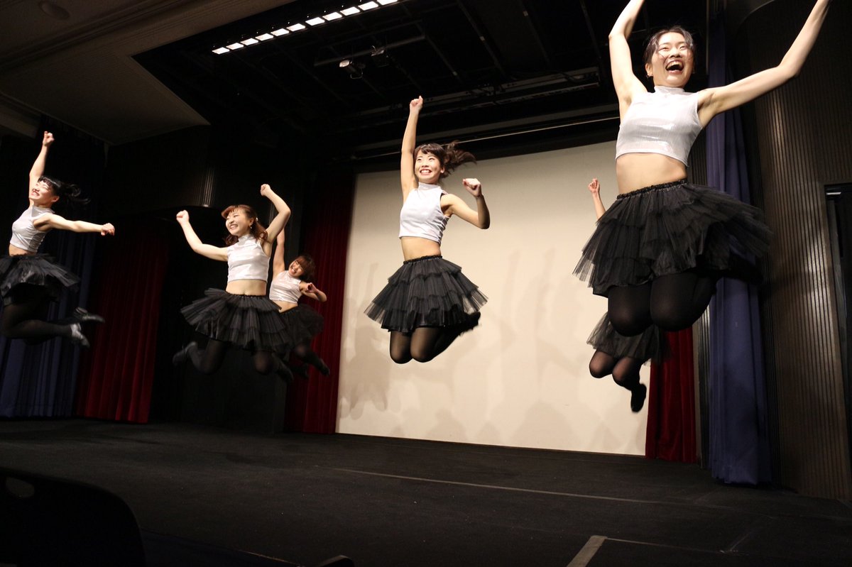 Uzivatel 大阪テーマパーク ダンス専門学校 Na Twitteru ホスピ祭18 トラジャル 大阪テーマパークダンス専門学校 ダンサー テーマパークダンサー ステージイベント さすがの表現力 カメラマンの力もすごい
