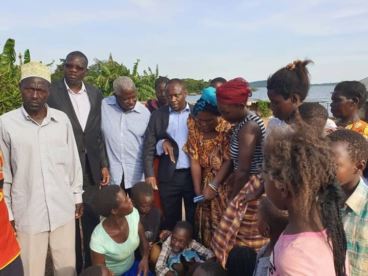 FDCOfficial1's tweet photo. Party President @PatrickAmuriat in company of chairman Amb. Wasswa Birigwa and @MwijukyeFrancis paid homage to the family of the late Uwecho Bosco, the young man who lost his life while saving lives of revellers on MV Templa. https://t.co/h0vEiPNttw