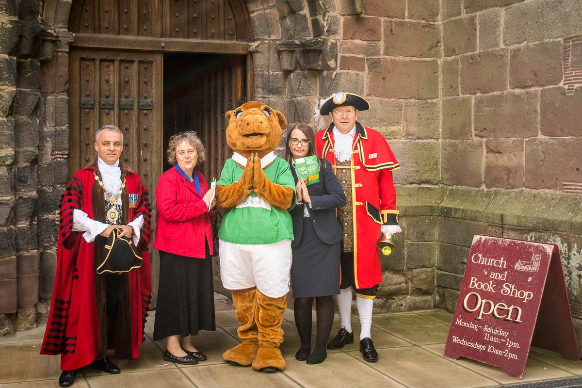 Yeaahhh it's #December, the month of #ginger and spice and all things nice! Throughout Advent, we are gong to share our top pics from this year's @gingerspicefes2018 with you. Day 1🎄The start of the @LeekUnited Heritage Spice Trail which took place around #MarketDrayton