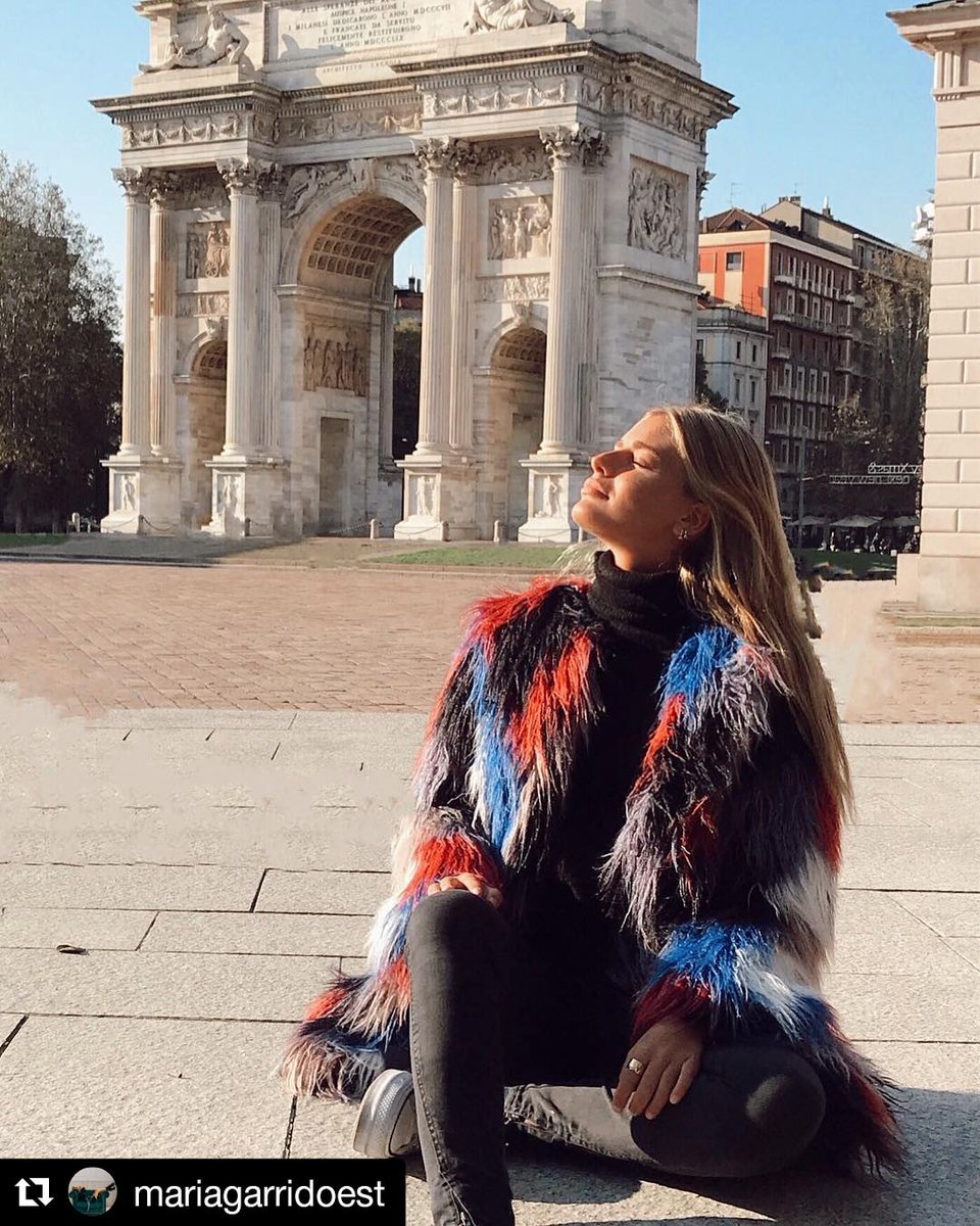 Maria Arnandis moda-complements tweet media