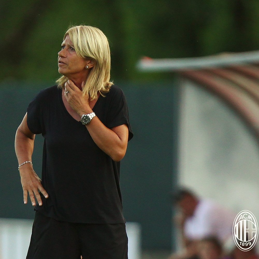 Essere sincera e cristallina aiuta il coach nel dialogo con le proprie atlete così da ottenere rispetto e unione di intenti.
Concentrazione e determinazione per la prossima gara!

 #Weareacmilan #1Dicembre #determinazione