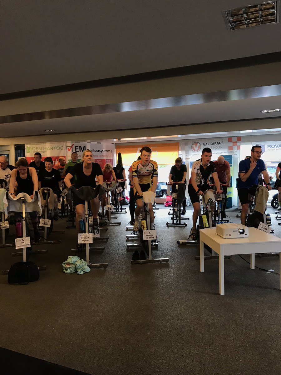 Voor het goede doel, ‘Glazen Spinning’ in Groot-Ammers met sponsor Vakgarage Van ‘t Hoog.