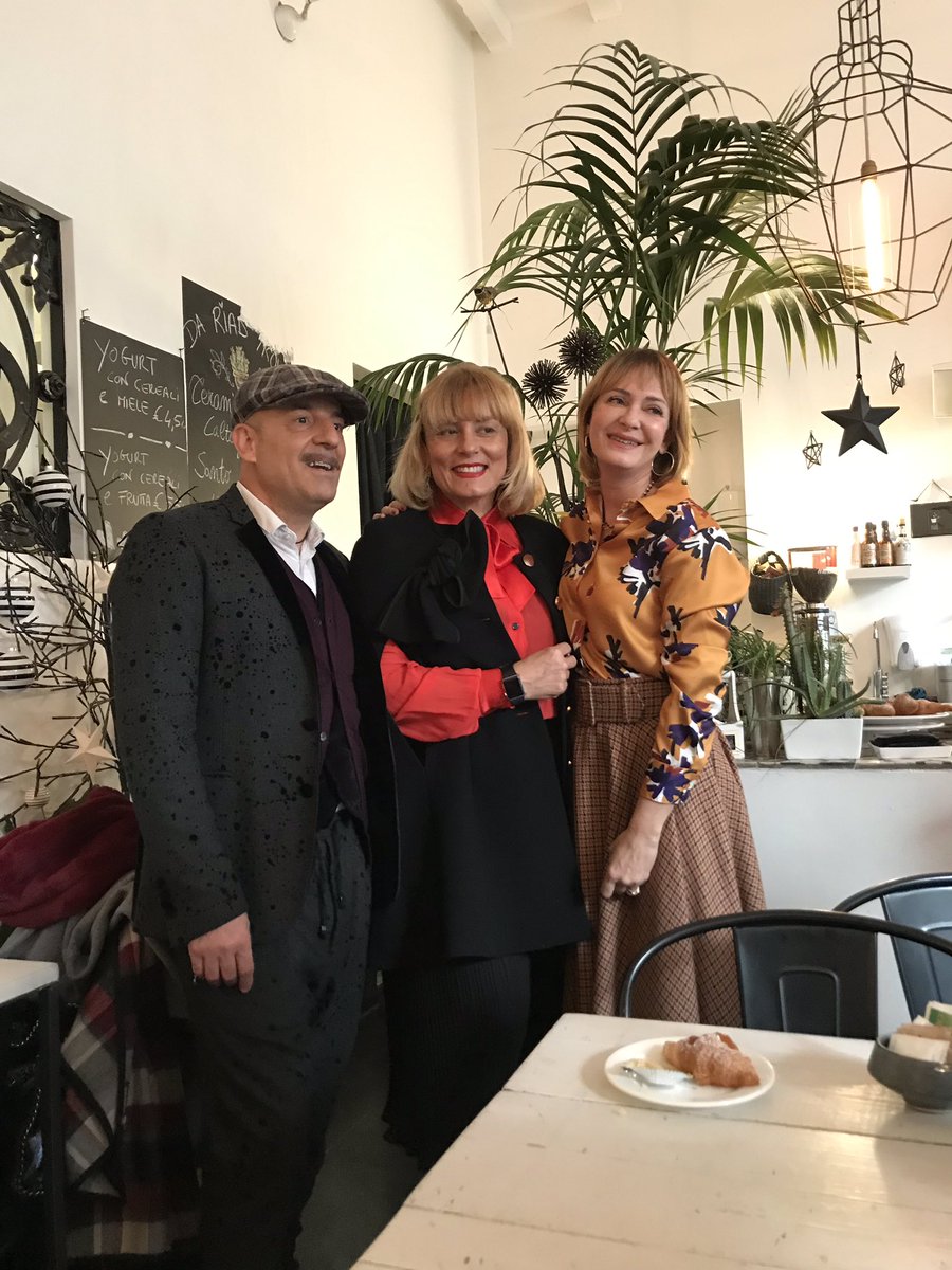 valentinatozza's tweet image. Oggi si parla di personal branding con @AlessiaFoglia e @imurrofficial  sarà davvero interessante! #styleinside #uflovers