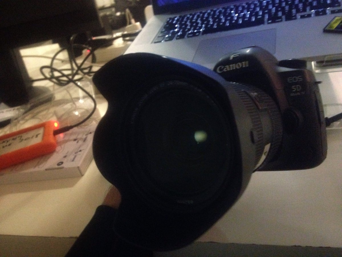 Euvrard_Loubser's tweet photo. Had one of these onset π¬ first time working with #Canon5DmkIV π₯ other than lack of C-LOG and its MJPEG codec. Great imageπ #postonproduction https://t.co/3f2bDmFQbj