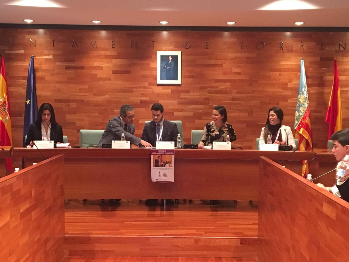 GrupoSorollaEdu's tweet photo. Comienza la II Sesión Autonómica de la Comunidad Valenciana del #MEP19 organizada por #GrupoSorollaEducación en el @Aj_Torrent https://t.co/p8yLogZyF9