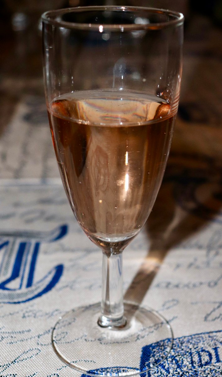 Strawberry Freeze: Layered iced strawberry, Mascarpone cheese, chocolate &amp; berry liqueur soaked boudoir biscuit dessert, served with strawberry coulis paired with Pierre Jourdan Belle Rose.
Cc: <a href="/ErrolGobey/">Errol Gobey</a> 
#LaurasWorld
#Bellgables
#BellgablesCountryRestaurant
#PierreJourdan