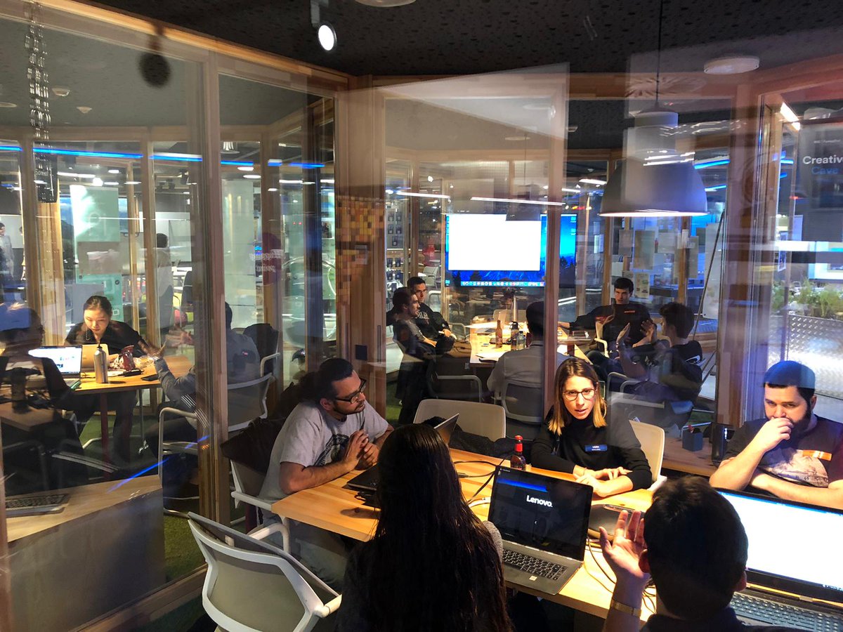 Esade's tweet photo. Hack time!⏱️
Our teams are ready to start working on their ideas. Let's do this! 
#Healthackathon @AccentureSpain @iedbarcelona @la_UPC https://t.co/4boDjZTDc1