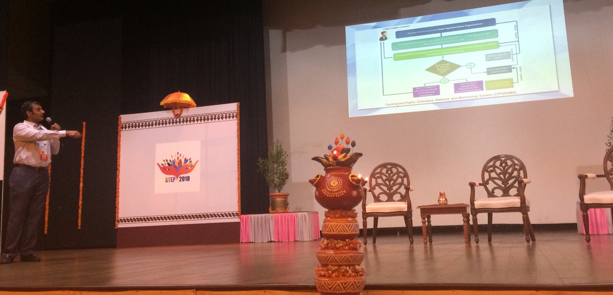 prafullaketkar's tweet image. ⁦@KiranKS⁩ making an amazing presentation on the positive contribution that technology has brought in social transformation. ⁦@_PrabudhaBharat⁩ #STEP2018