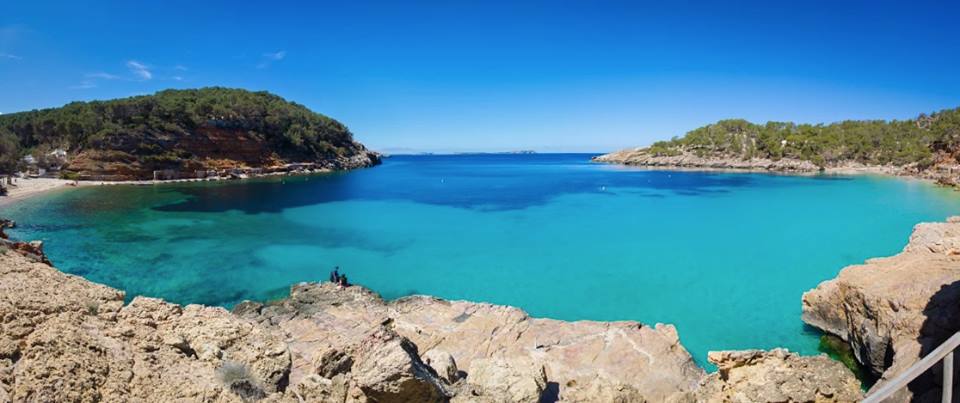 An absolutely terrible winter we are having 😂☀️ #December1st #Ibiza2018