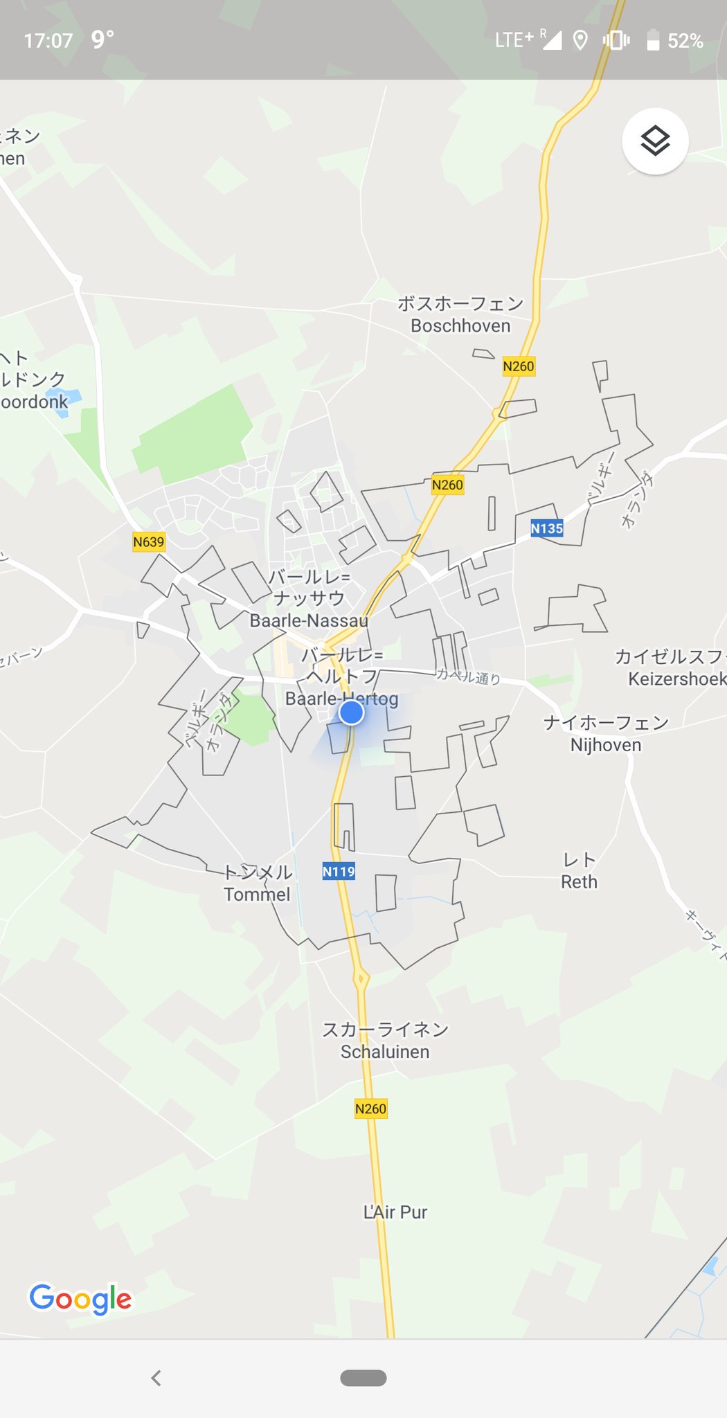 きんれーき 17 00 バールレ ヘルトフ バールレ ナッサウ 到着です 地図で見た場合 黒い実線が国境線になります 見た通り飛び地まみれのカオスな国境で家の半分がオランダで半分がベルギーというケースも普通にあるそうです 今夜は国境線上にあるホテル