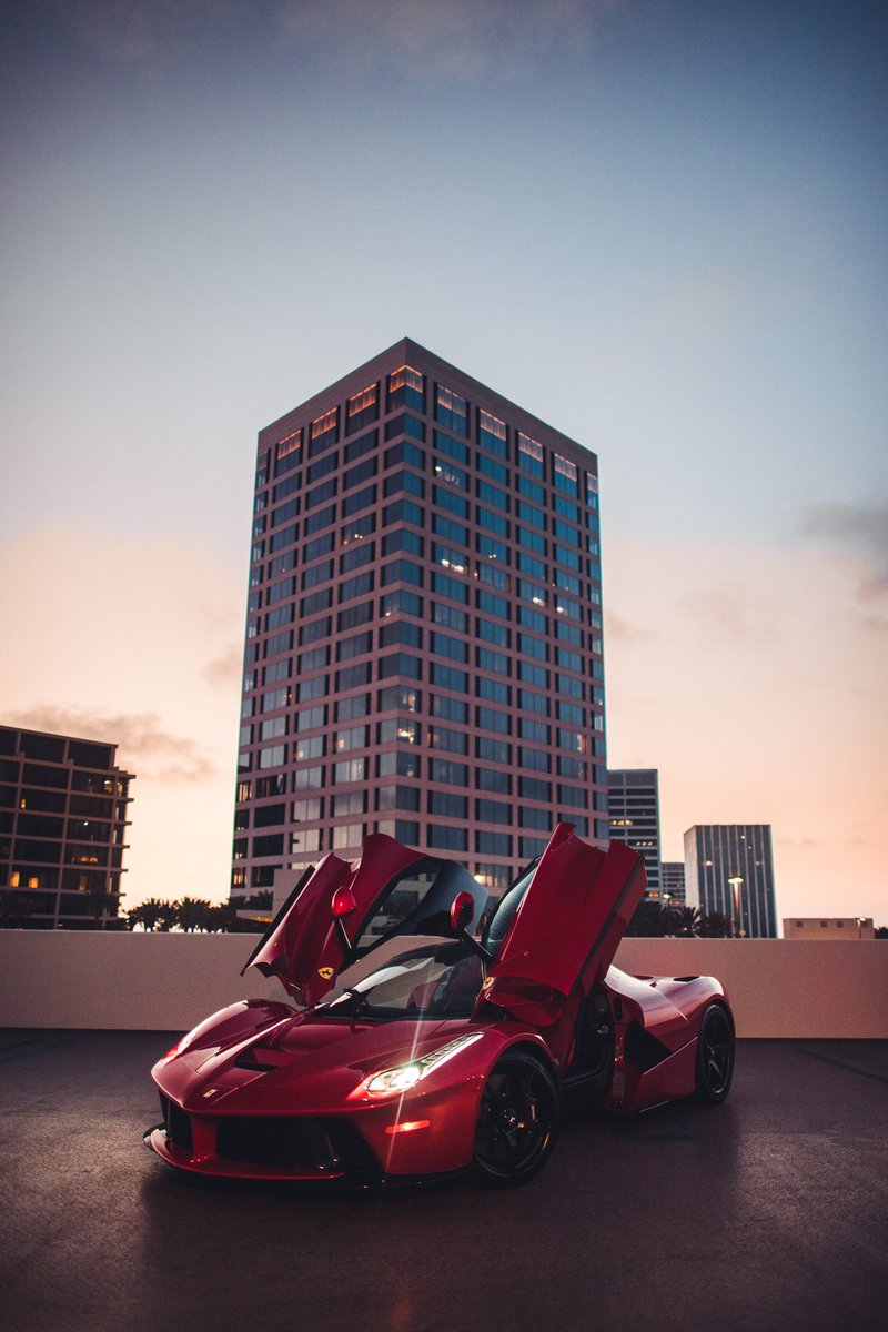 ccourjon's tweet photo. Laferrari to Jamba Juice @Drake @trvisXX https://t.co/nwRs4Q9Zaq