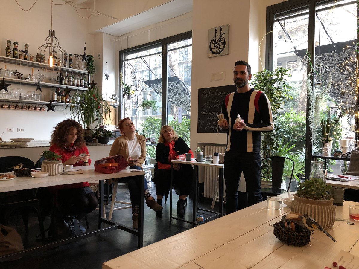 whereonmonday's tweet image. Grazie ad Urban Finder per averci invitato a questa colazione in compagnia de I MURR e di Alessia Foglia - Blogger &amp;amp; Personal Shopper. ☕️
Abbiamo parlato di personal branding 👨🏻‍💻
Fra naturalmente ha fatto da cavia 🙆🏻‍♂️
#uflovers