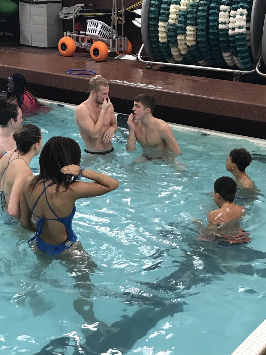 CSU_SwimDive's tweet photo. It’s a great day to be working with @UHhospitals and Kids Kicking Cancer! So grateful to help so swim with these kiddos! #StrongerTogether #ClevelandCares https://t.co/eZG9OhK3yC