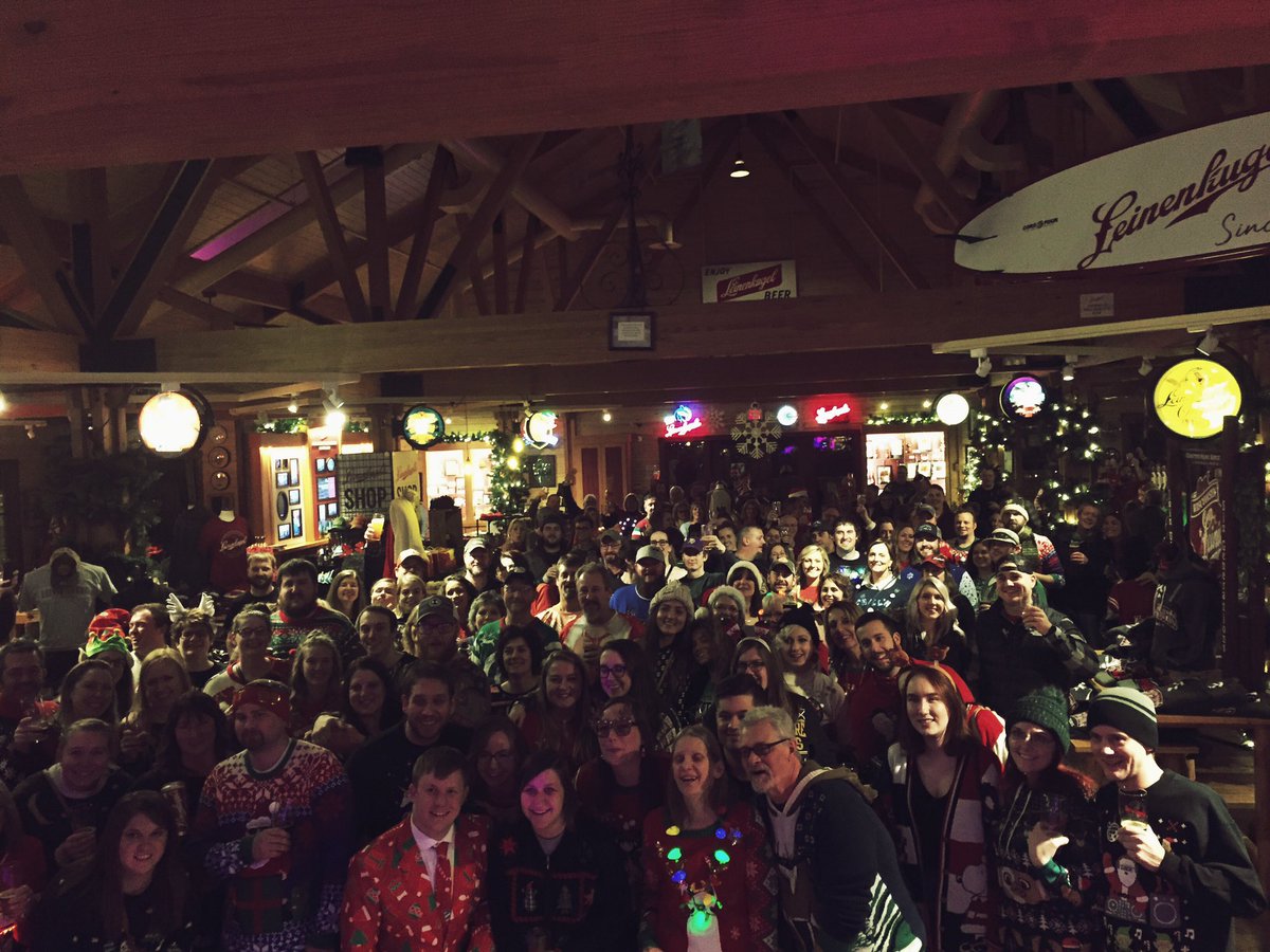 LeviPelzerMusic's tweet photo. We had such a great time at the Leinie Lodge last night! We are off to Madison Ave Wine and Spirts in Hudson WI tonight! https://t.co/Hk6HpH3n4y