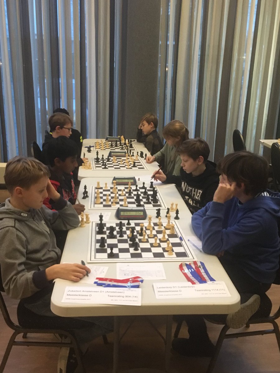 D-team ook met laatste wedstrijd begonnen. #Zukertort