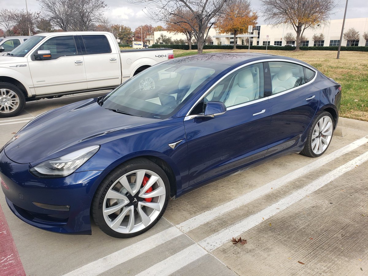 DpadEdward's tweet photo. #Tesla #Teslaporn #DemandProblem #RoadRunner #ElectricSex #HashTagForNoReason #BlueIsBeautiful #WifeIsJealous https://t.co/L741K5JkIN