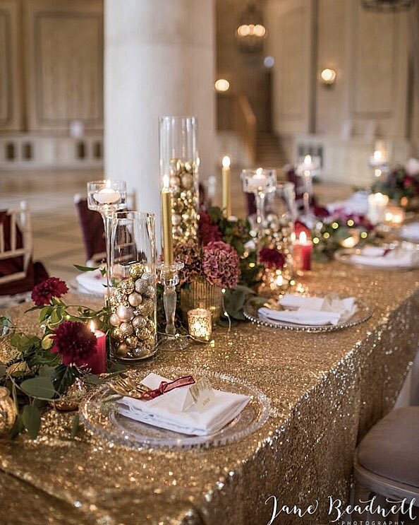 D E C E M B E R 🎄
Here’s to the last 31 days of 2018!! Fill each one with festive fun, log fires, Christmas movies and nibbles! 

Loved styling this seasonal banquet design! Powerful, rich colours with opulent sparkle!
<a href="/Leafycouture/">Leafy Couture</a> <a href="/jbcreatives/">JB Creatives</a> #christmas #decor #festive