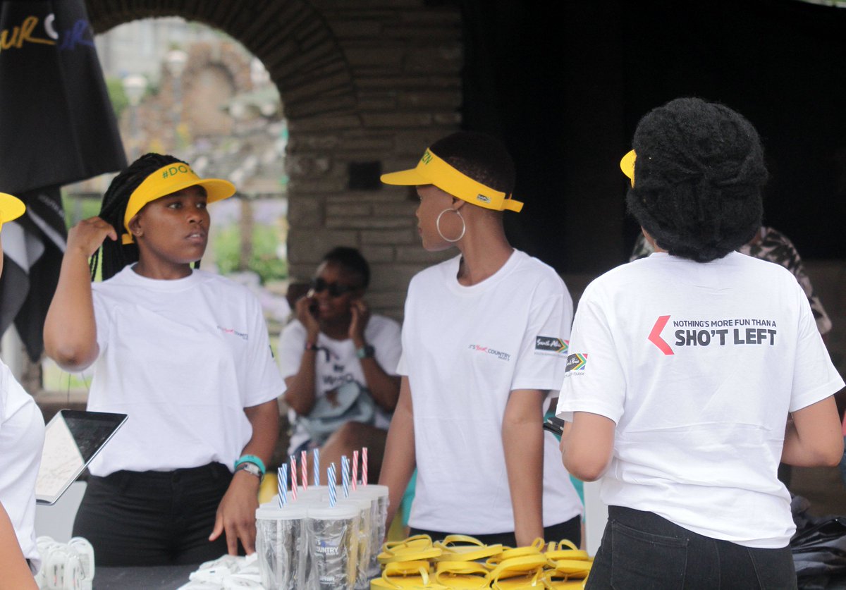 Tnngcobo's tweet photo. #GagasiBeachFest #FFM18 #PRC #DBNSummerKickOff #Fashion
#Music #Food #ZuluKingdom #988Photography #Durban #Summer 🥂 #Bashuthe📸 @gagasifm https://t.co/WmoOx51epG