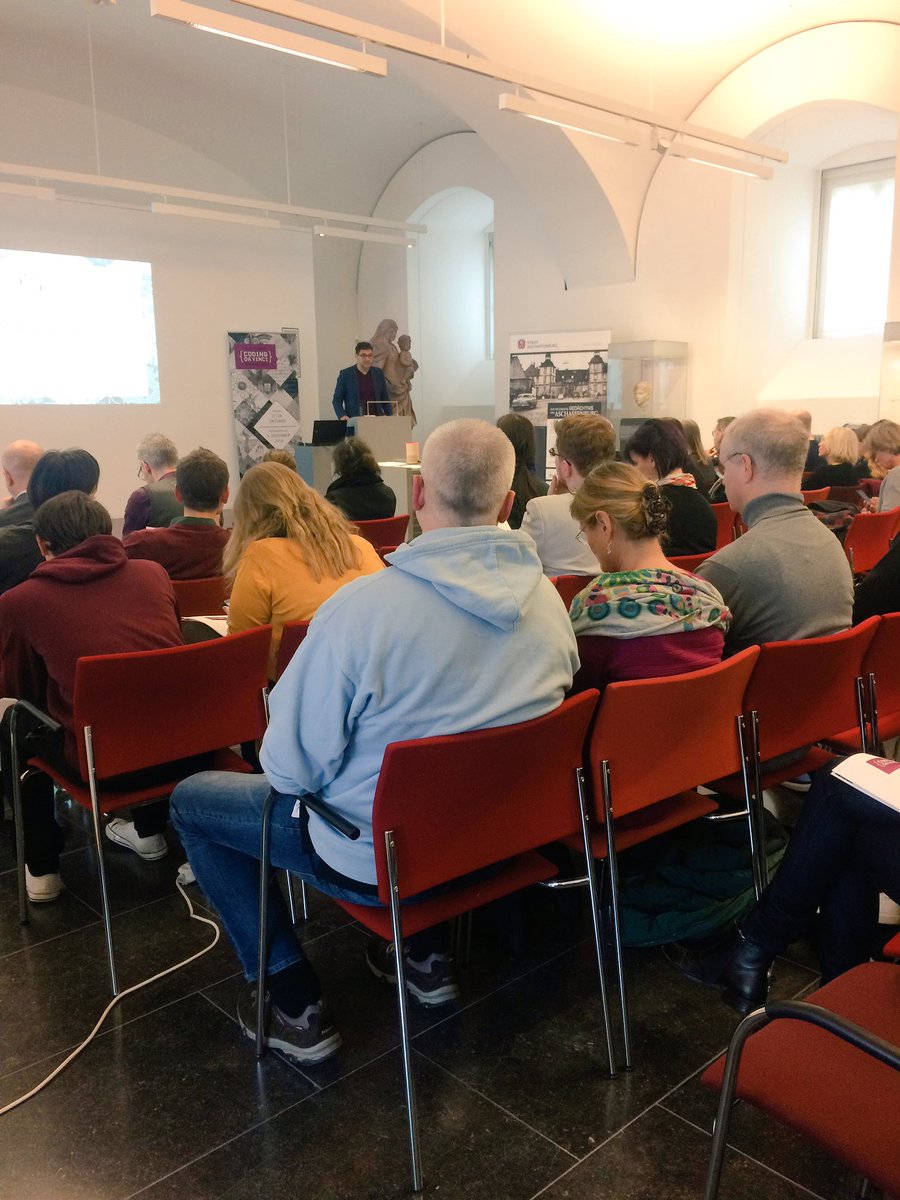 hosei_halim's tweet photo. @MWWK_RLP Dr. Salvatore Barbaro - Staatssekretär - eröffnet die Preisverleihung von #CodingdaVinci #codingdavincirheinmain #digitalhumanities #digital #informatik #computing #hackathron #project #newprojects https://t.co/ZIyz8G4qDR