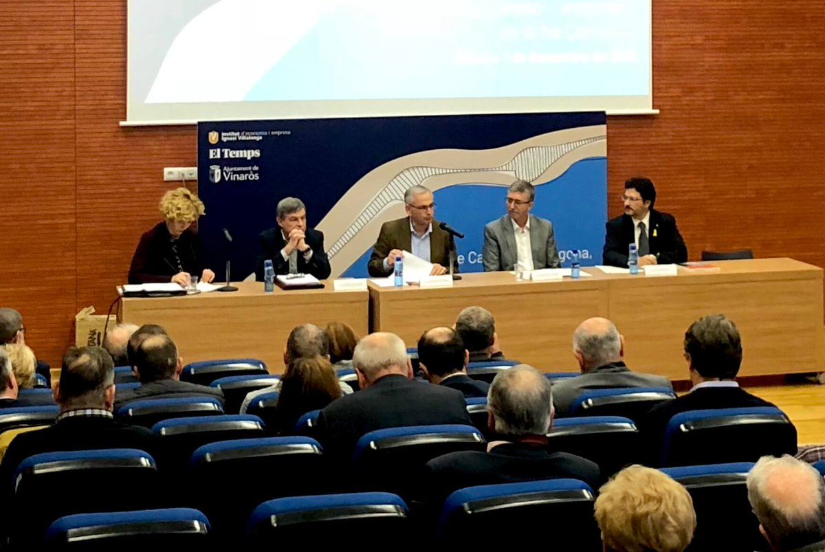 iiveeinstitut's tweet photo. Taula final a la jornada Sense Castelló-Tarragona, no hi ha corredor amb Joan B. Casas @JosepBoira @Rafa_Climentg @GVAeconomia @IsidreGavin @territoricat #CorredorMediterrani https://t.co/6iJQez9wQa