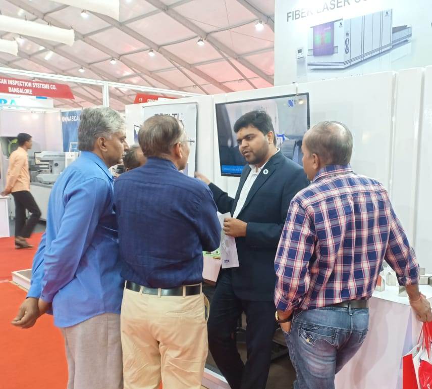 SLTLGroup's tweet photo. #SLTLGroup received an overwhelming support at Rajkot Machnie Tools Show 2018.
At the show we were glad to connect with business enthusiasts and industry leaders.
#LaserExperts #RajkotMachineTools #Exhibition #Expo #Tradeshow #Sheetmetal #Lasersystems #Rajkot https://t.co/lZR1zWnvuv