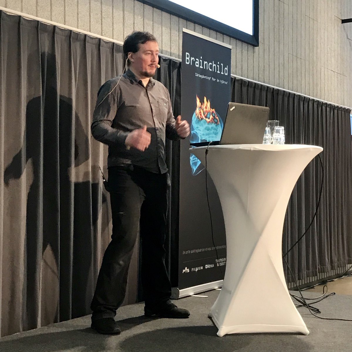 AnnaGisslen's tweet photo. Engaged audience, lots of interesting. and also hard to answer, questions. The #brainchild day continues, now Johan Nyh , founder of @Brainchild_Org https://t.co/XFrxIn5IZI