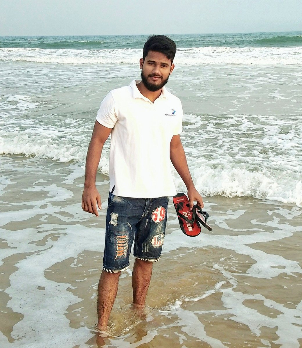 SmartMohanx's tweet photo. Good Evening!
.
.
#beard #beards #menwithbeards #beardstyle #beardman #beardmen #gopalpur #gopalpurbeach #beach #handsome #hairstyle #hotlook #hot #stylish #style #hotguy #hunk #superhunk #hotbody #hotstyle #hotboy #good #love #feelings #Awesome #climate #top #Mohanx #sigiti ! https://t.co/pFjAuVJEYH