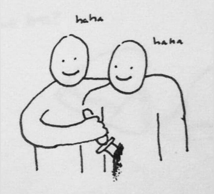 when siz bulunmak kızlı bi ortamda yakın arkadaşın saçma bayat bi espiri yapar