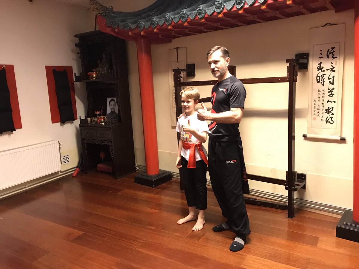 florismreijen's tweet photo. Proud son (& dad) with 🔴 #redbelt @sifusergio #IWKA #WingTjun #KungFu #Tigers
⛩🙏🏻 https://t.co/LvESRU39NN