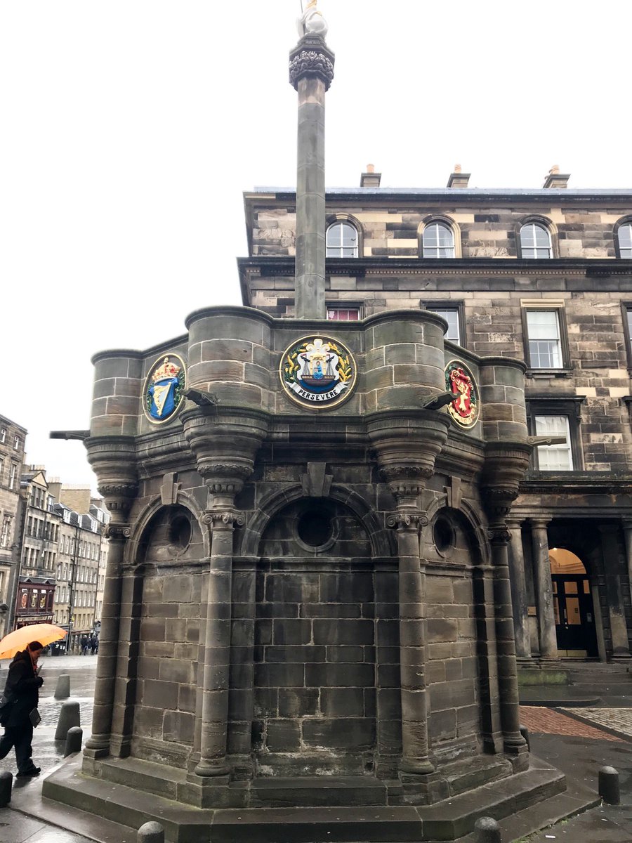 Edinburgh’s mercat cross is embellished with eight coats of arms. Can anyone guess what this one represents? #Scotland #Edinburgh #Persevere #SANDEMANsTours