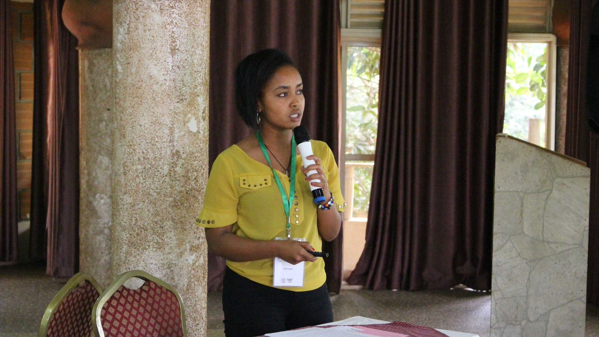 MakerereIGDS's tweet image. #GreatTLIIICourse #Workplans: Some of the research questions to help address gender responsiveness in production processes include: how men and women are involved in household decision making, identification of household gender roles, who has access and ownership of resources.