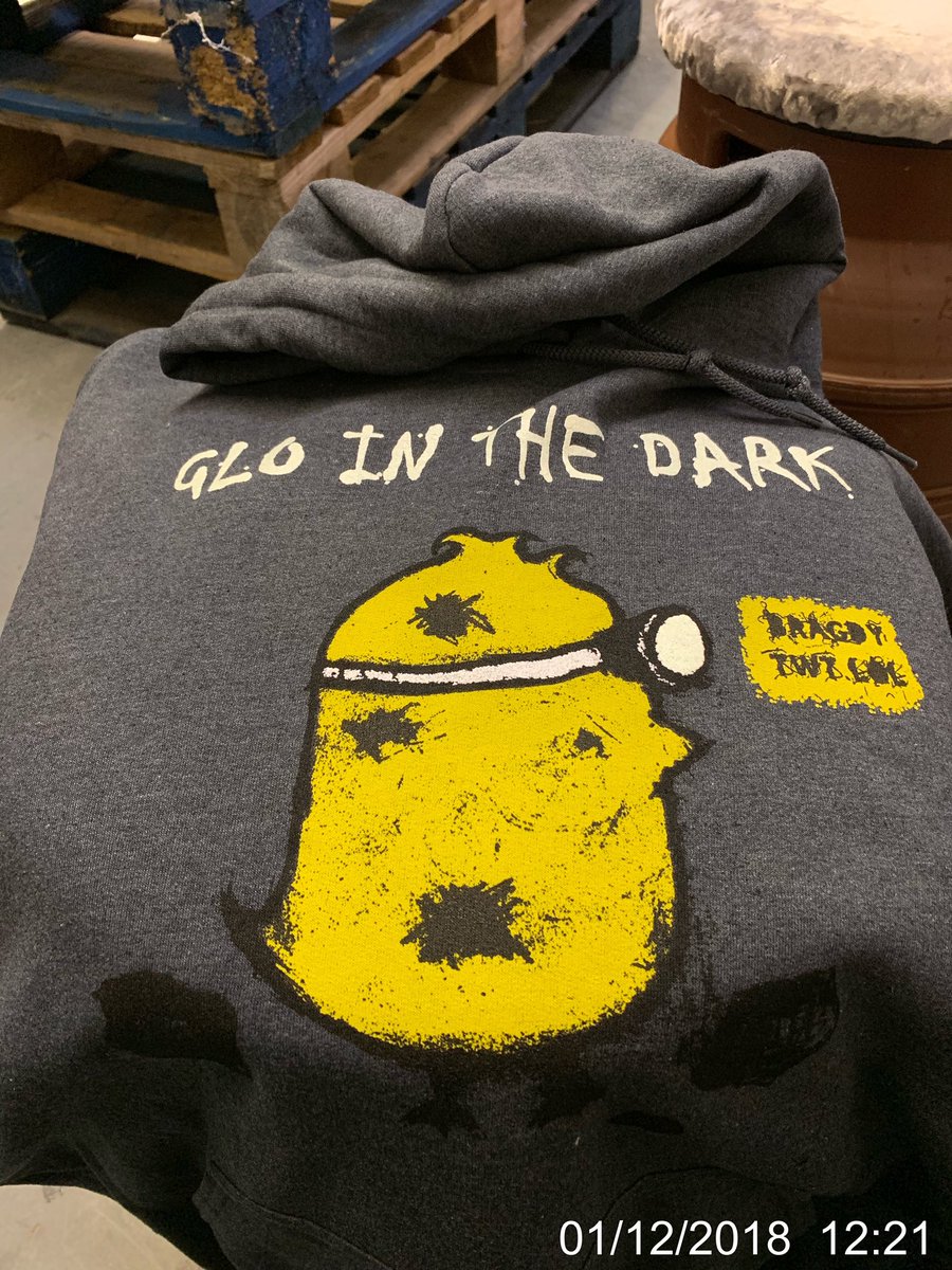 rwnash's tweet photo. Not only Fine Ales but quality clothing at #Lolffest5 @BragdyTwtLol #beer #bier #ale #hoodies https://t.co/Umud5BUBnL