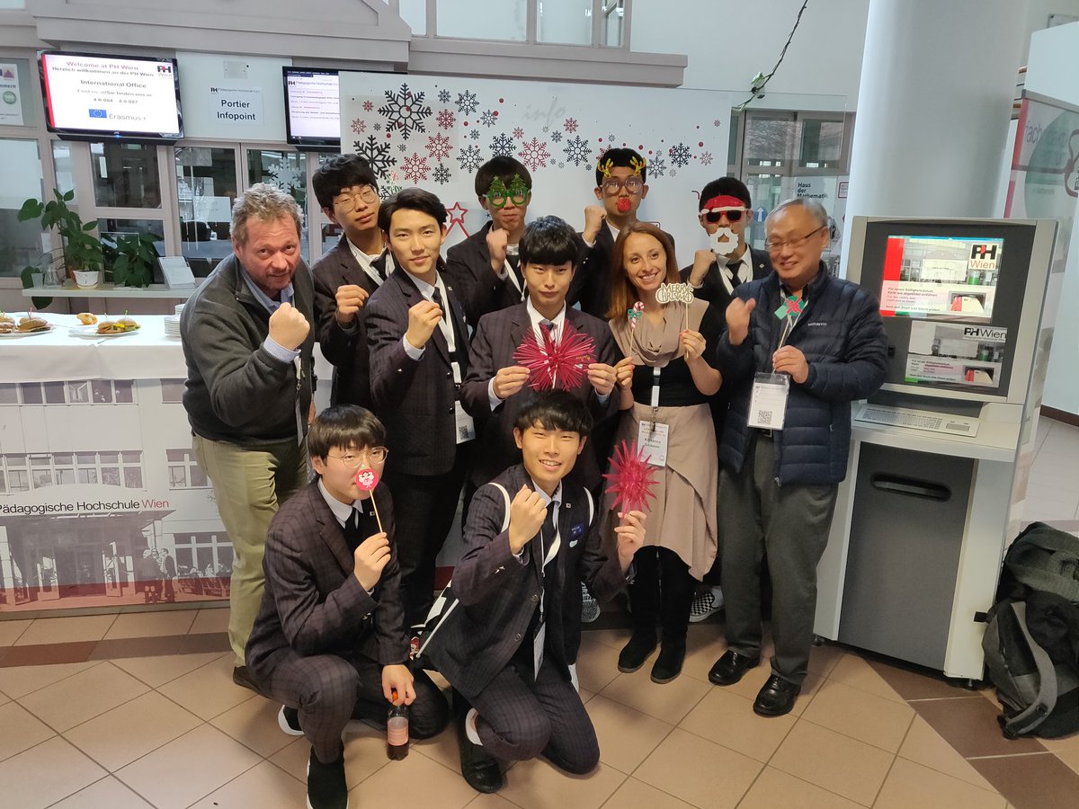 fahrbar's tweet photo. Go Korea#mahdach18 https://t.co/KvJFtCHprP