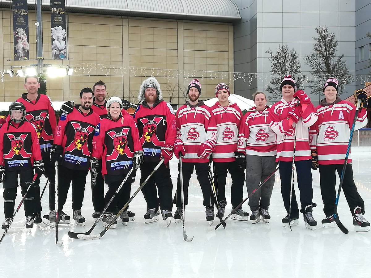 Great Winter Classic invitational hockey game <a href="/Cardiff_Demons/">Cardiff Demons</a> <a href="/sabertoothsIHC/">Swindon Sabertooths</a> 
At @mallcribbs this morning.