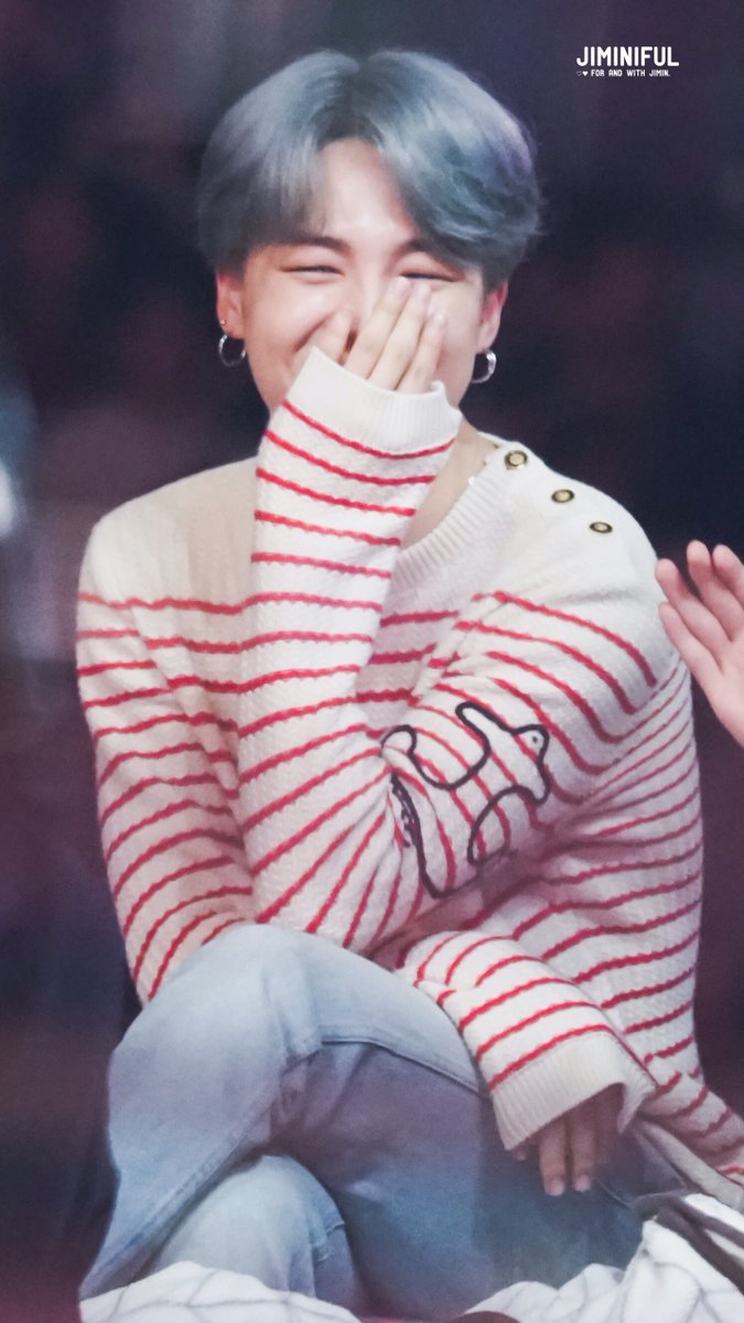 jiminiful's tweet photo. 181201 MMA #JIMIN
posture + gaze. 

#지민 #방탄소년단 @BTS_twt https://t.co/gZiOmgKLud