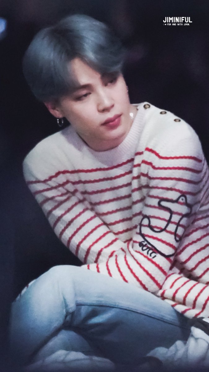 jiminiful's tweet photo. 181201 MMA #JIMIN
posture + gaze. 

#지민 #방탄소년단 @BTS_twt https://t.co/gZiOmgKLud