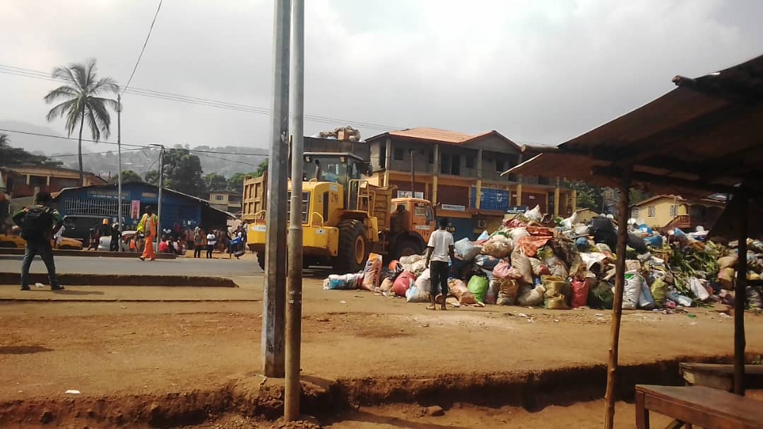 scccsierraleone's tweet photo. Last #SaturdayCleanUp of the year underway earlier 2day @ #CongoWater #Freetown #TransformFreetown #Environnement #SDGs https://t.co/l0ZVslLdaT