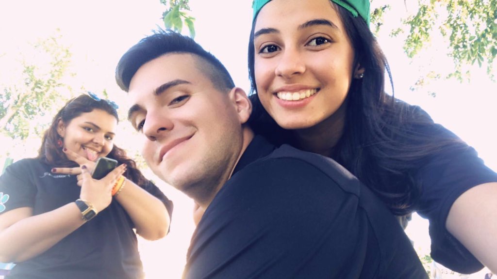 hosacolegial's tweet photo. La directiva de HOSA Colegial dijo presente en la actividad estatal Welcome To HOSA en el parque Luis Muñoz Marín ayer. ¡La pasamos súper! #hosapr #welcometohosa https://t.co/9VSjhj3evI