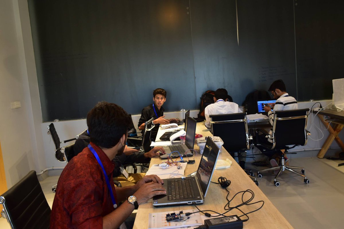 NIC_Karachi's tweet photo. While seniors bring experience to the table, youngsters bring in lots of energy. Here's to a productive, technological weekend we are having over at #NICKarachi!
Scenes from Day 2 of #CTHackathon! https://t.co/Bop6vXCR31