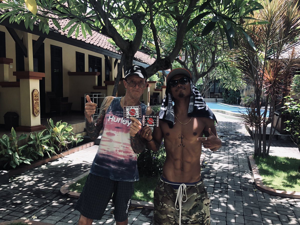 R1n881solidsurf's tweet image. キメこんで毎晩女買って朝方にはバルコニーで足震わし続けけてる yellow man (呼名)

ここまでイかれてたら
もうカッコいいっす👍㊗︎

#seeres