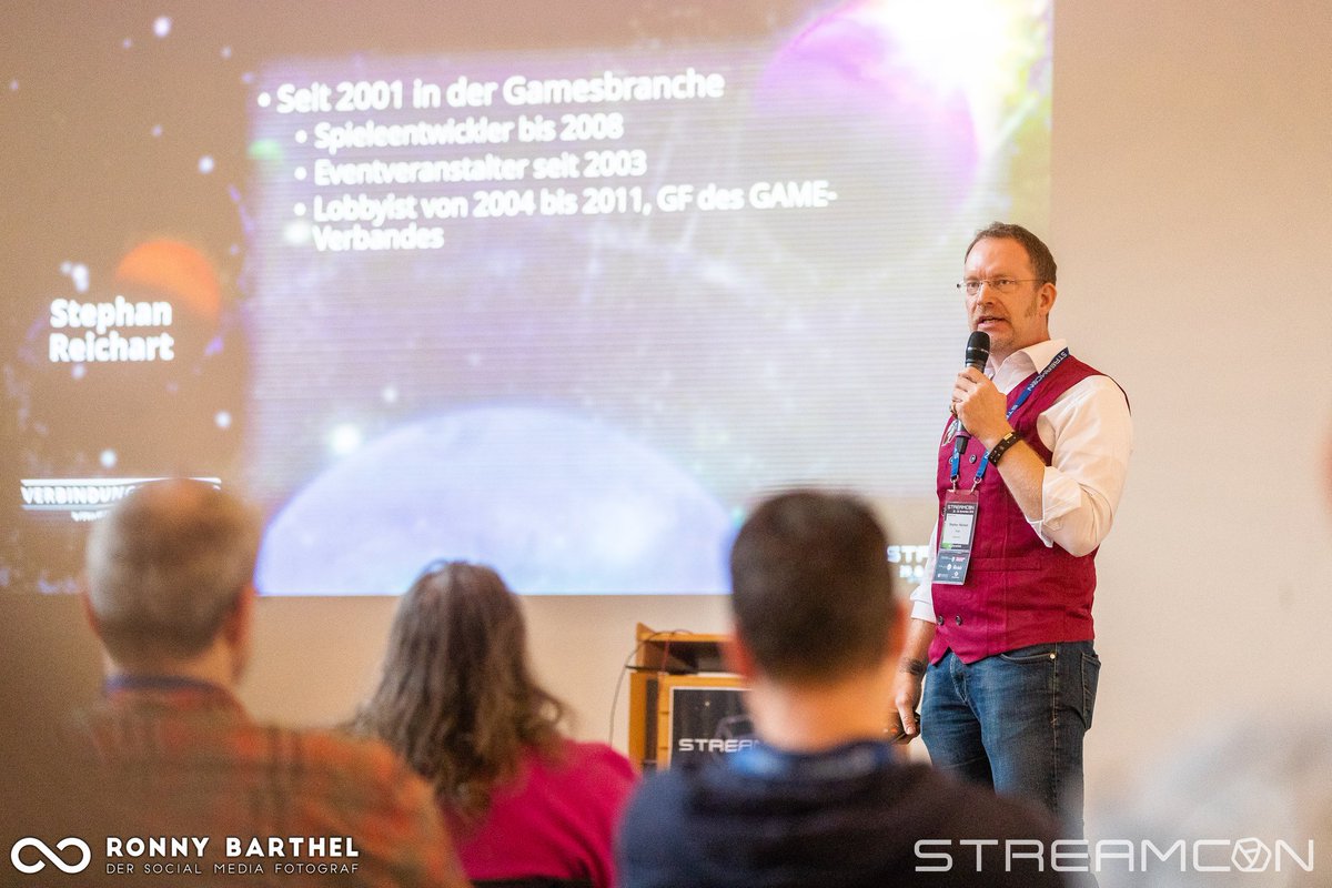 Stream_Con's tweet image. Wir haben die schönsten Momente der #StreamCon für euch in einem kleinen Best Of zusammengetragen 😁